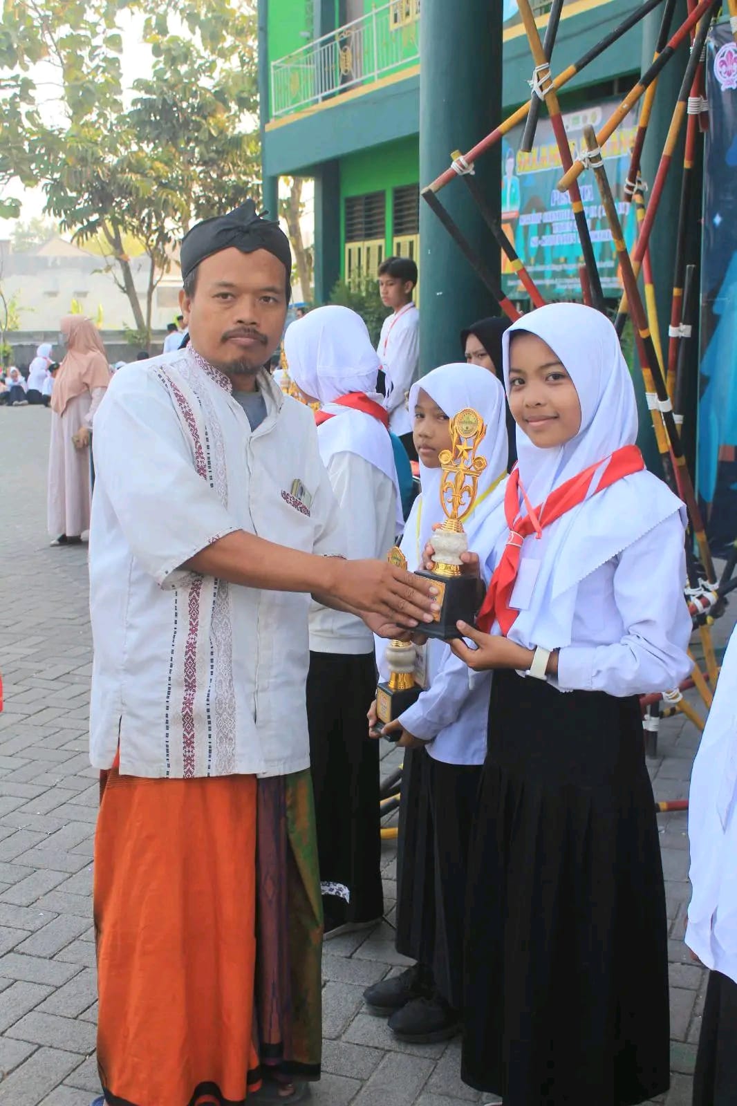 WhatsApp Image 2024-10-17 at 12.58.40 WhatsApp Image 2024-10-17 at 12.58.40